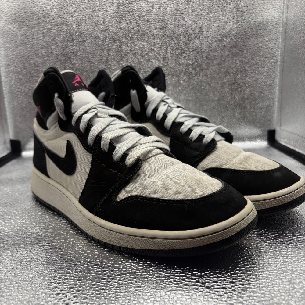 Size 9.5Y Nike Air Jordan 1 White Black Kids Lace-Up Basketball Shoes 332148-015